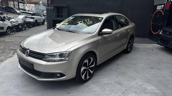 VOLKSWAGEN JETTA 2.0 COMFORTLINE FLEX 4P TIPTRONIC